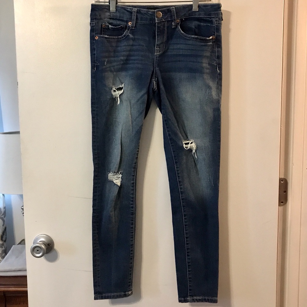 AEROPOSTALE Distressed Skinny Jeggings